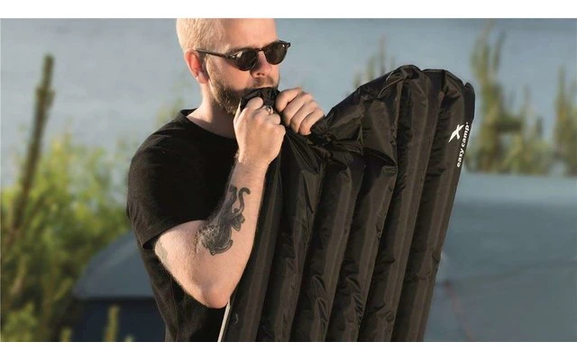 Easy Camp Airbeds Hexa Luftmatratze Schwarz 3 Easy Camp Airbeds Hexa Luftmatratze Schwarz – Bild 3